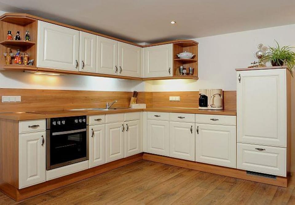 Kitchen or kitchenette, oven, stove