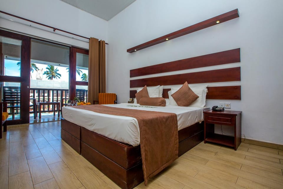 Avenra Beach Hotel Hotel in Hikkaduwa