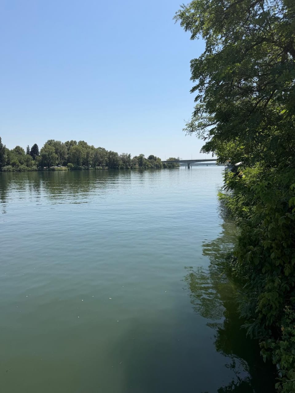 La Maison du Rhône, climatisation vue sur le rhône House in Villeneuve-lès-Avignon