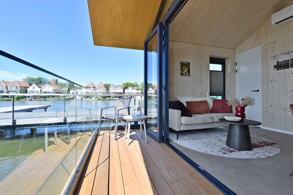 Balcony/Terrace, River view