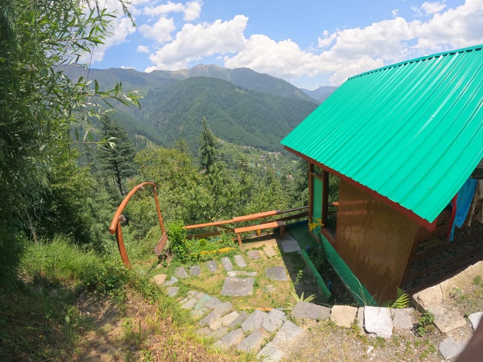 Hippieshomes duplex cottage Chalet in Himachal Pradesh