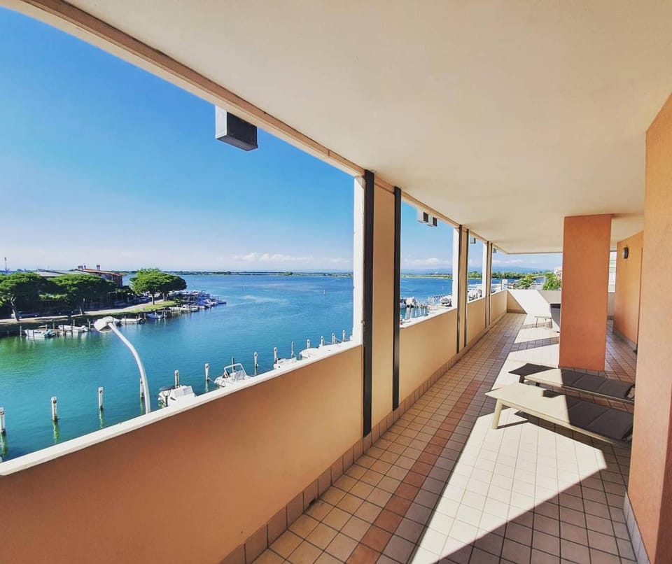 View (from property/room), Balcony/Terrace, Sea view