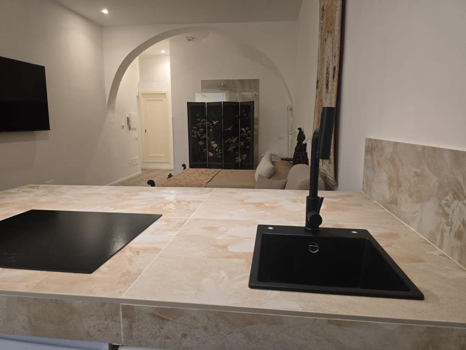 old place guest home Apartment in Salerno