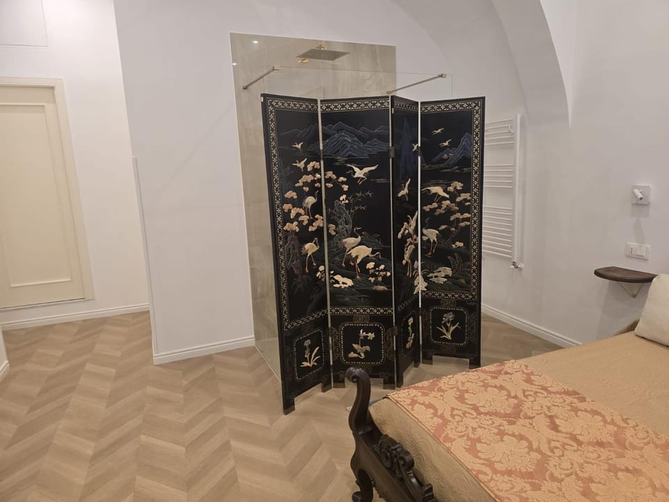 old place guest home Apartment in Salerno