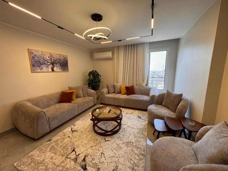 شقه فندقيه غرفتين جامعه الدول العربيه Luxury two-bedroom hotel apartment Apartment in Egypt