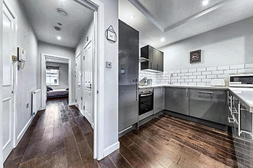Kitchen or kitchenette, oven, stove
