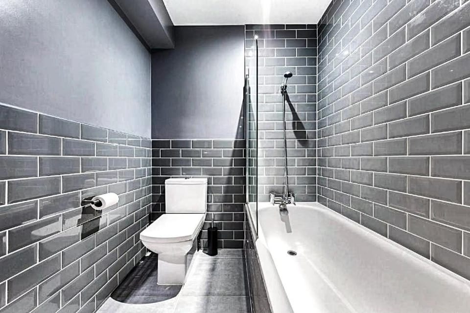 Shower, Toilet, Bathroom, Bath