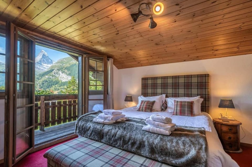 Chalet Bergheim - Ski-in/Ski-out Chalet in Zermatt