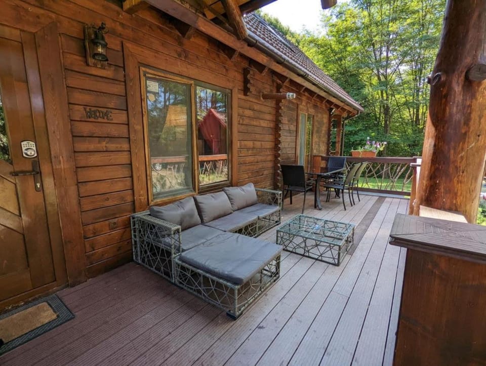 Patio, Facade/entrance, Seating area