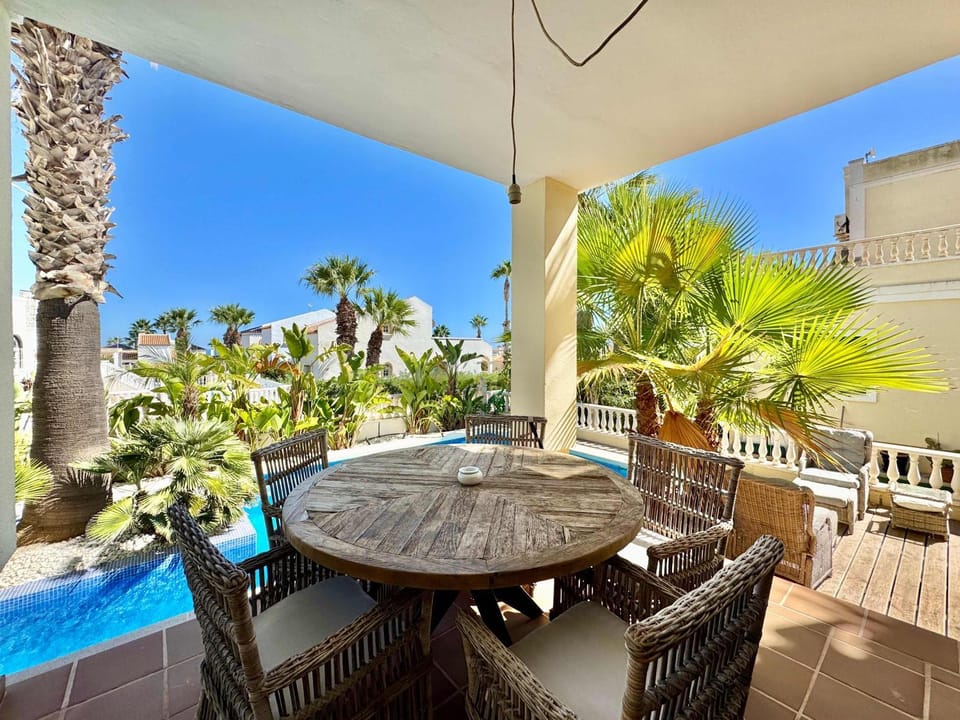 Bellota 8 - Los Dolses 3-Bed Villa with Private Pool Villa in Vega Baja del Segura