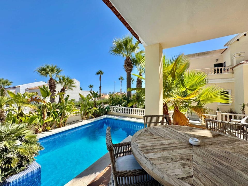 Bellota 8 - Los Dolses 3-Bed Villa with Private Pool Villa in Vega Baja del Segura