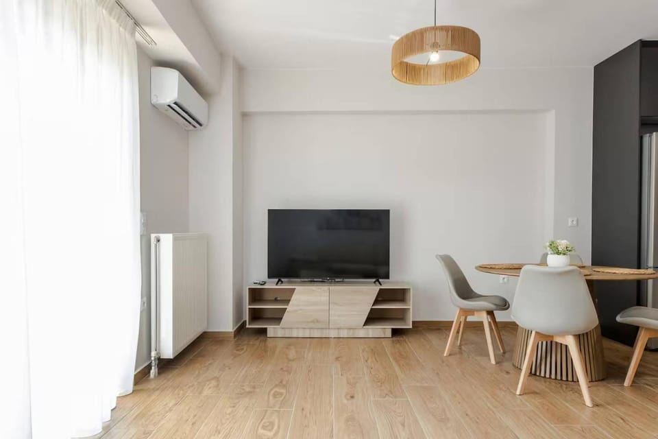 TV and multimedia, Living room, Dining area, Dinner, heating, air conditioner