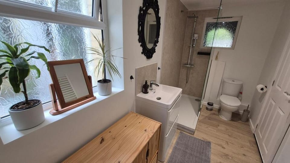Greensleeves Apartment in East Grinstead