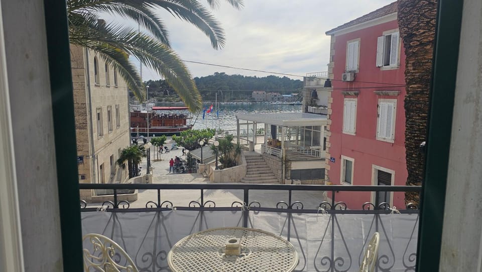 Neighbourhood, View (from property/room), Balcony/Terrace, City view, Sea view