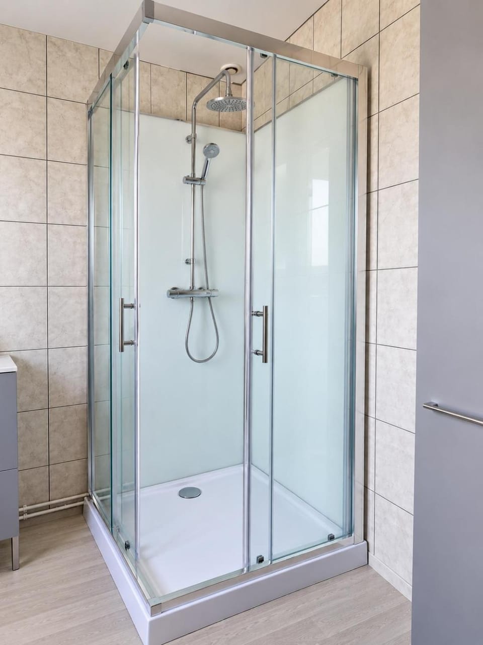 Shower, Bathroom