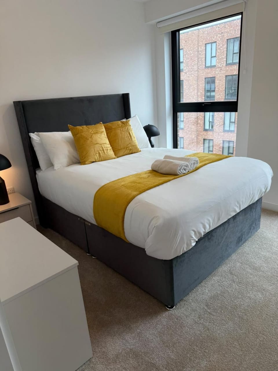 Bed, Photo of the whole room, Bedroom