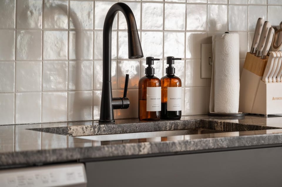 Kitchen or kitchenette, Decorative detail