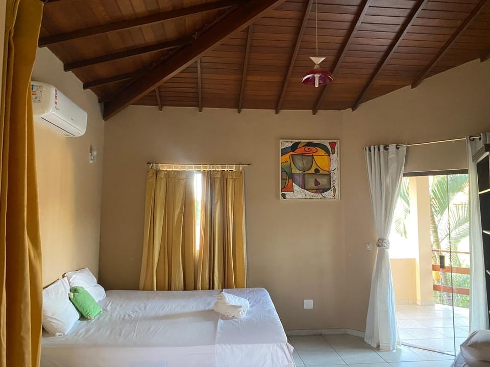 Praia de Taperapuan 7 quartos House in State of Bahia