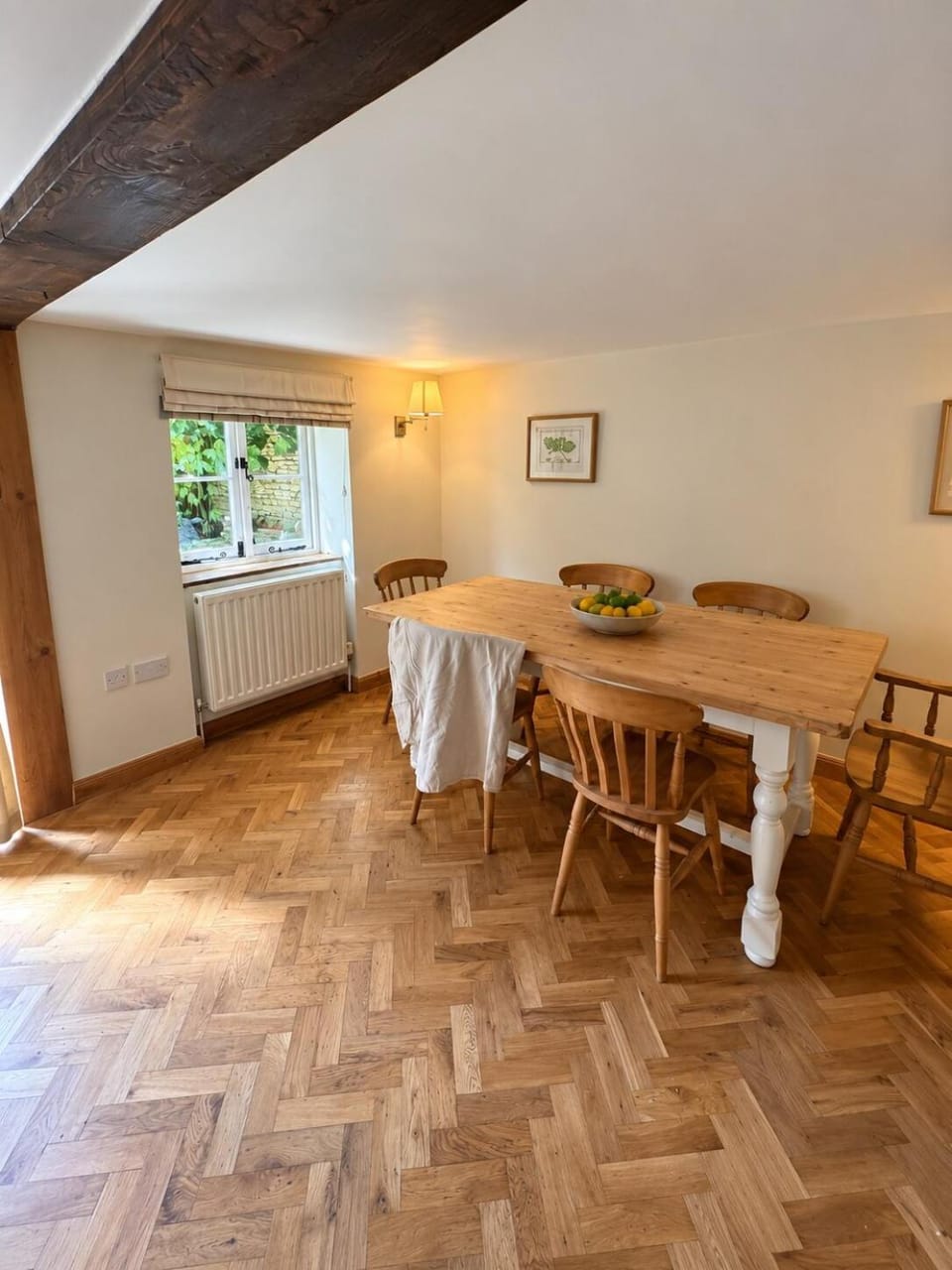 Detached charming cottage, garden and fireplace House in West Oxfordshire District