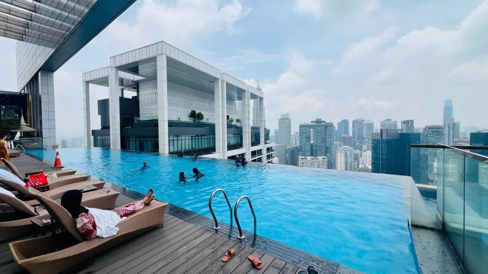 Day, People, City view, Pool view, Swimming pool, Swimming pool, group of guests, sunbed