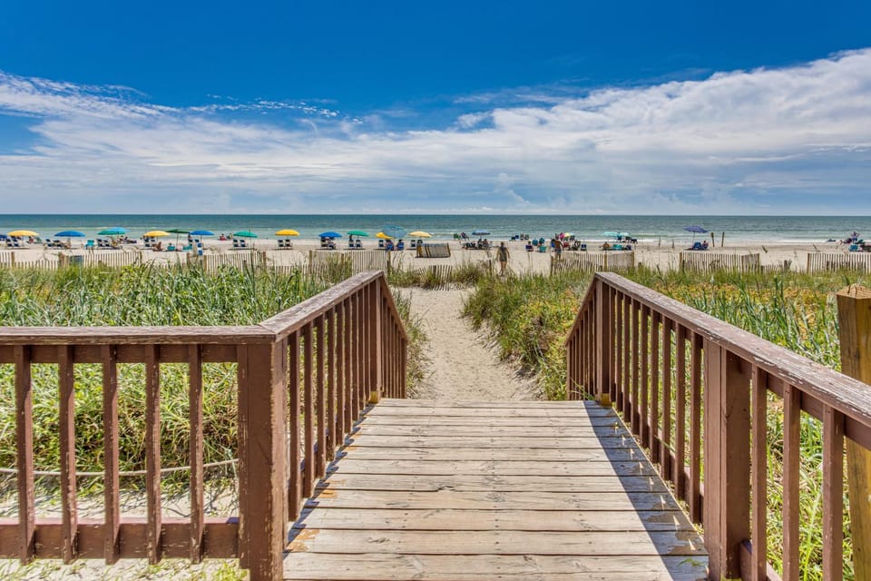 Oceanfront Sand Dunes Condo: 6 Queen Bds Sleeps 12 House in Myrtle Beach