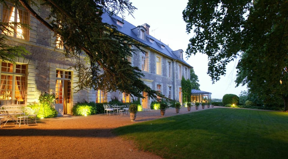 Facade/entrance, Facade/entrance, Garden