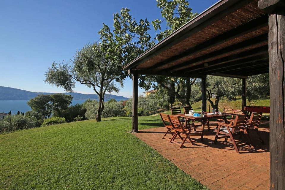 Villa dei Rosmarini Villa in Lake Garda