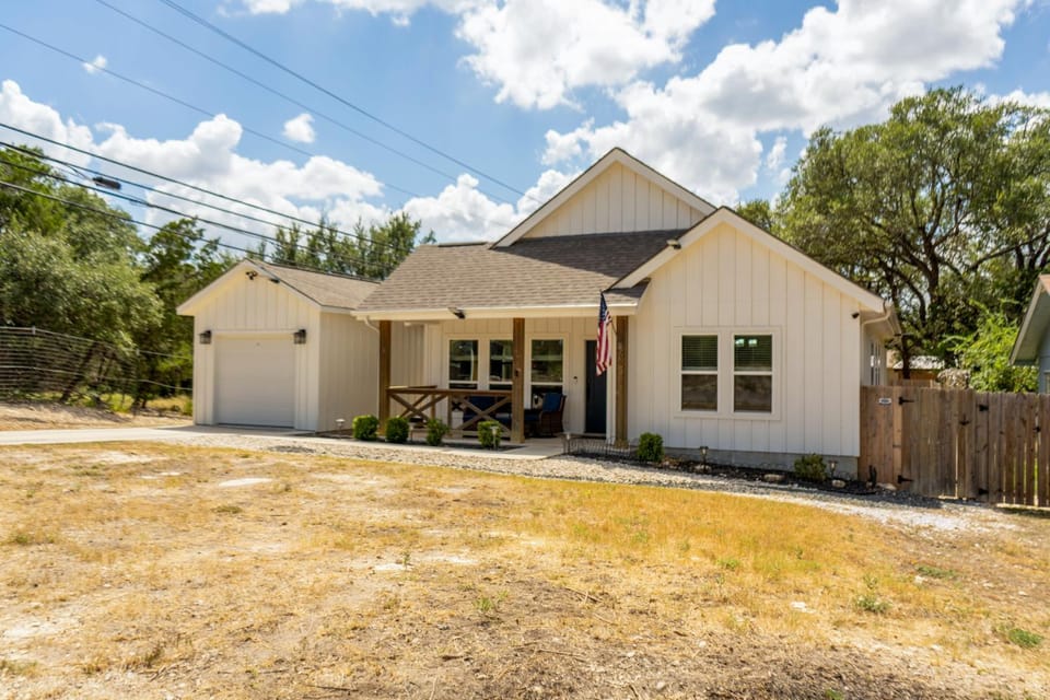 Canyon Lake Stay, Relax and Enjoy by The Lake House in Canyon Lake