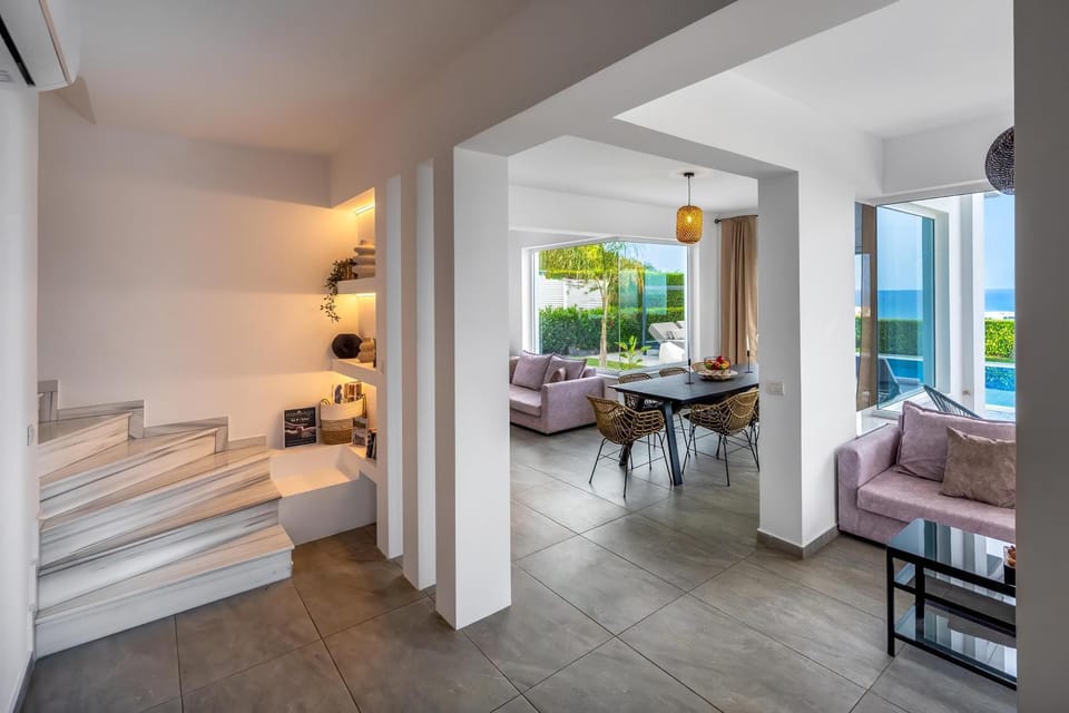Bed, Kitchen or kitchenette, Living room, Photo of the whole room, Seating area, Dining area, Bedroom