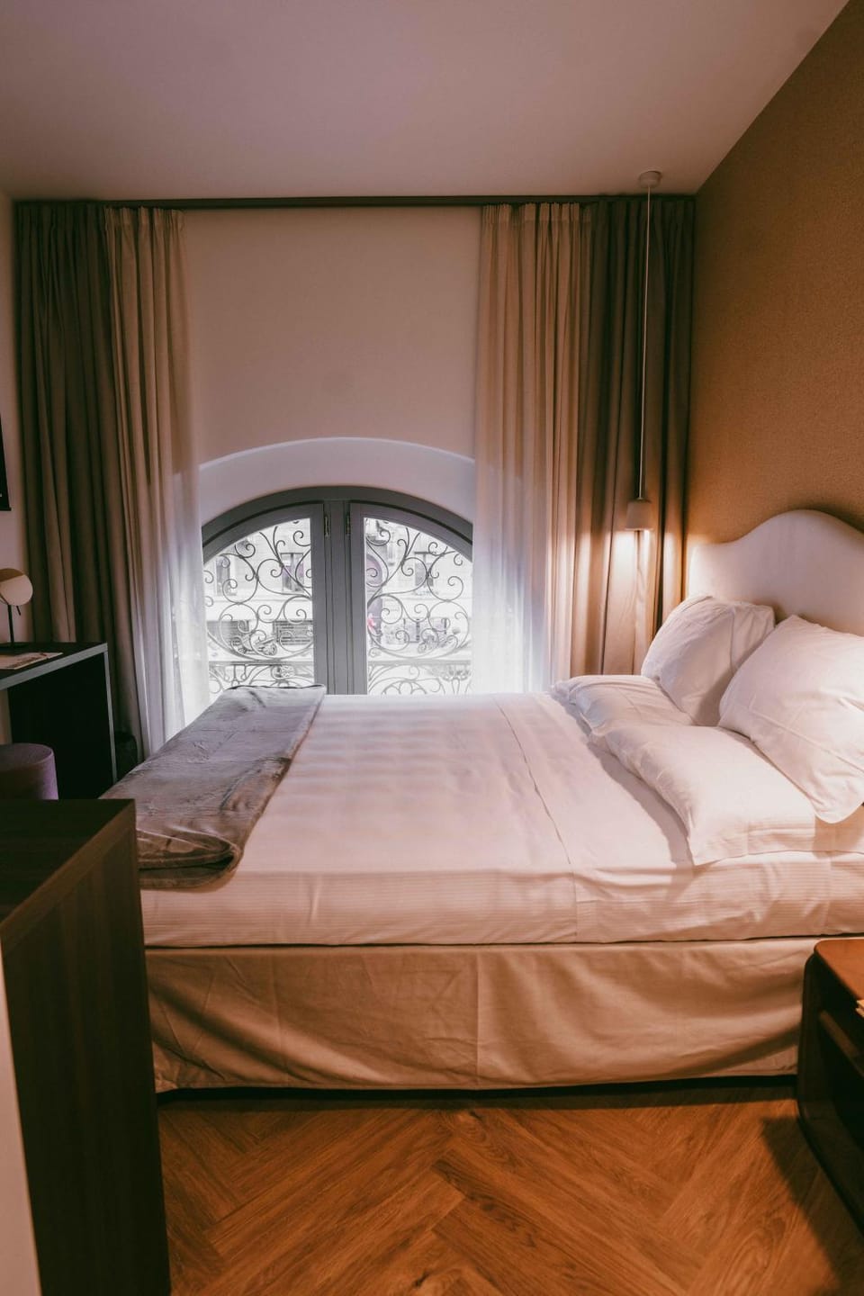 Bed, Photo of the whole room