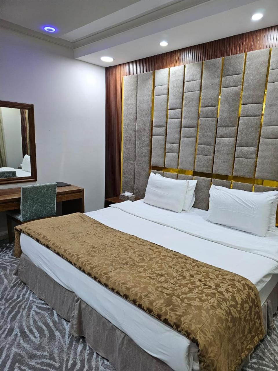 اجنحة العلا الفندقية للضيافة الخاصة 2 AlUla Hotel Suites for Special Hospitality 2 Apartment in Al Madinah Province