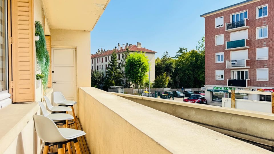 Property building, Balcony/Terrace