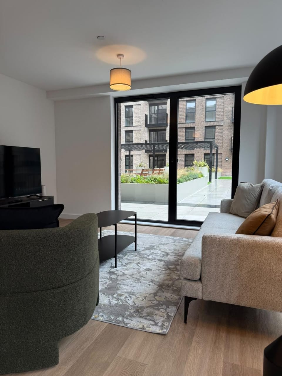 TV and multimedia, Living room, Seating area