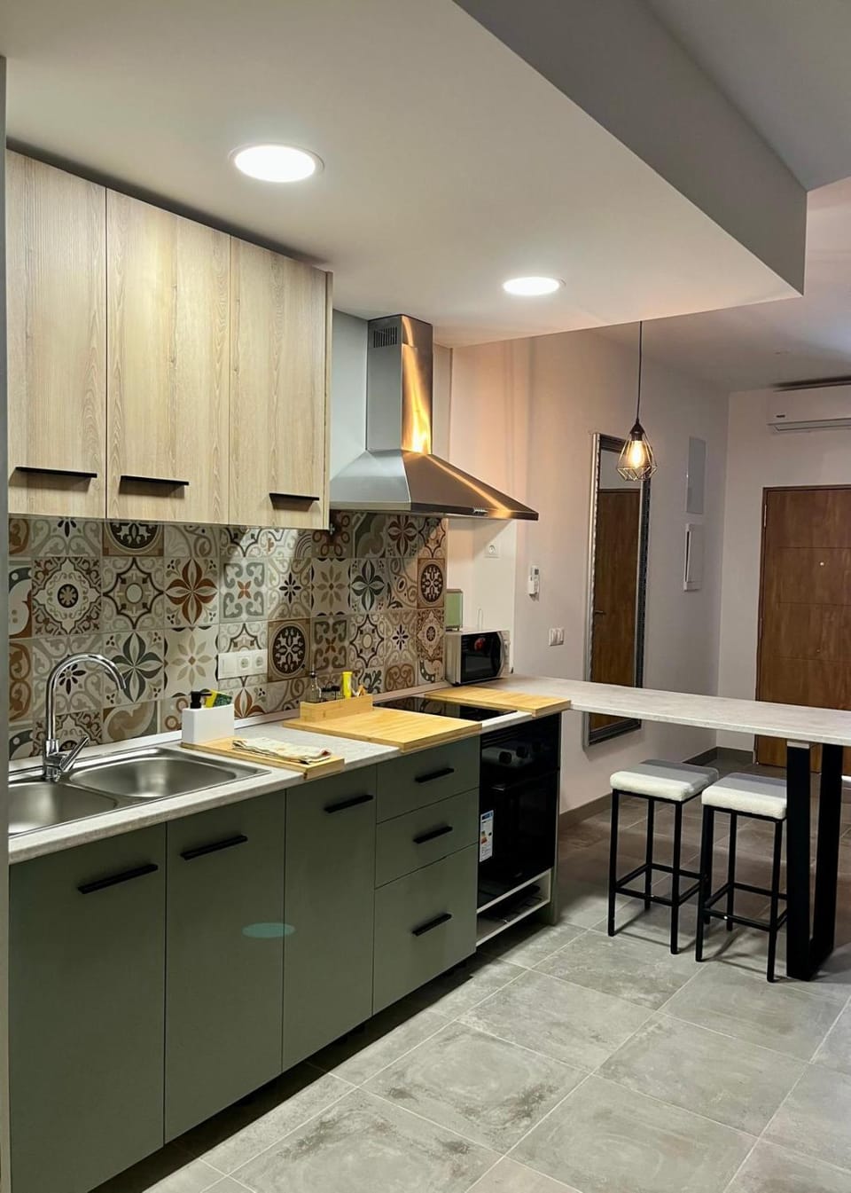 Kitchen or kitchenette