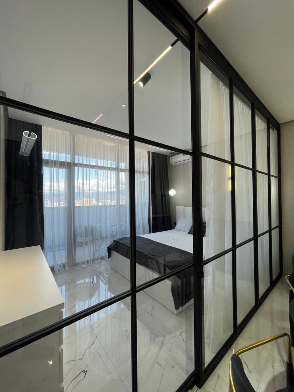 Дизайнерские апартаменты с панорамным видом на горы и море Apartment in Batumi