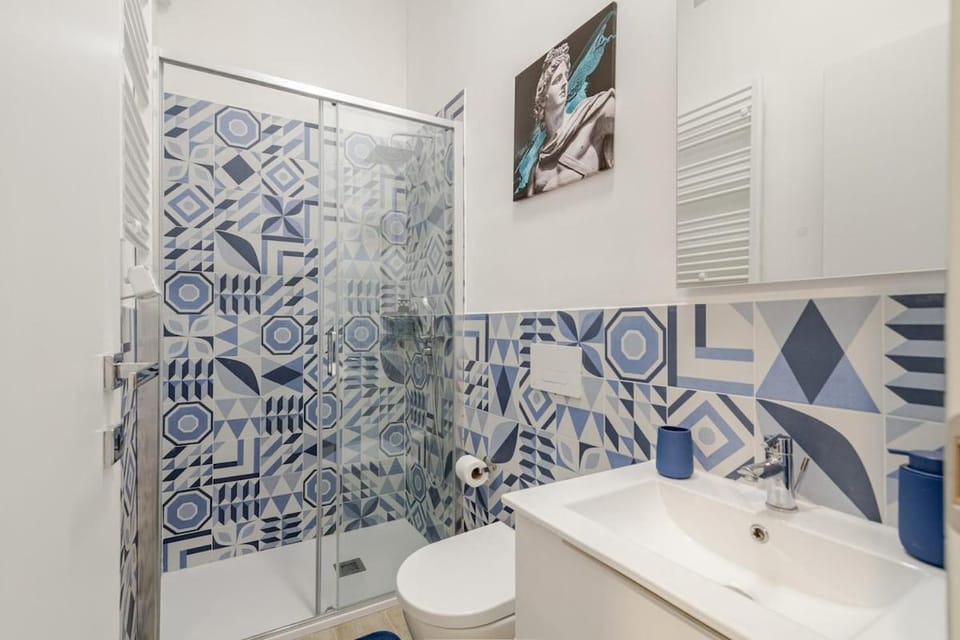 Bright Home Near Milan with 2 Bathrooms, AC & Garage Apartment in Sesto San Giovanni