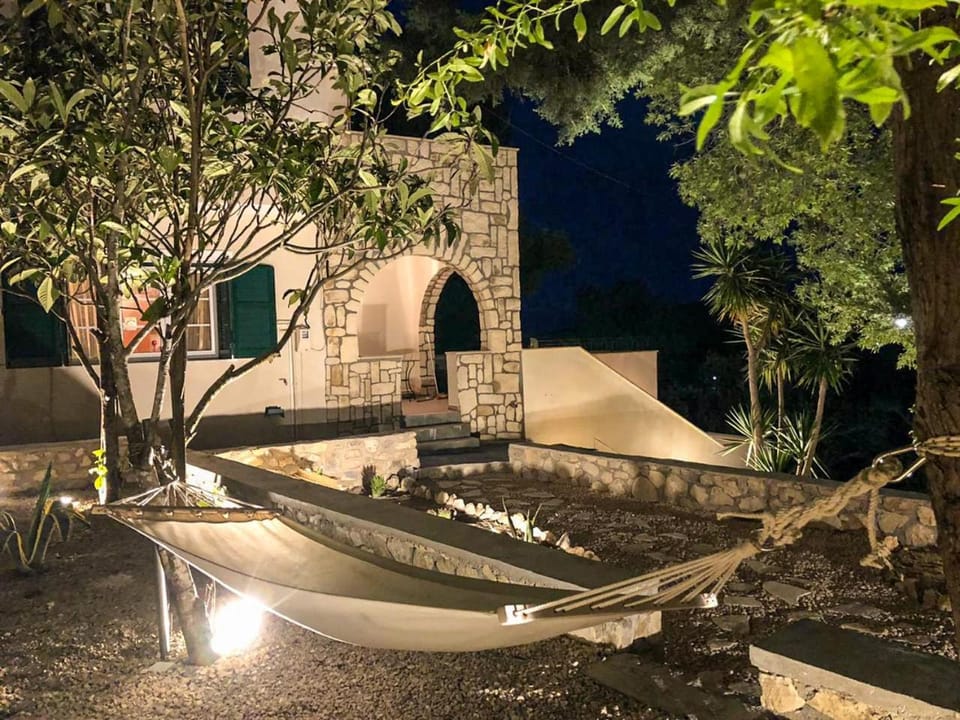 Patio, Night