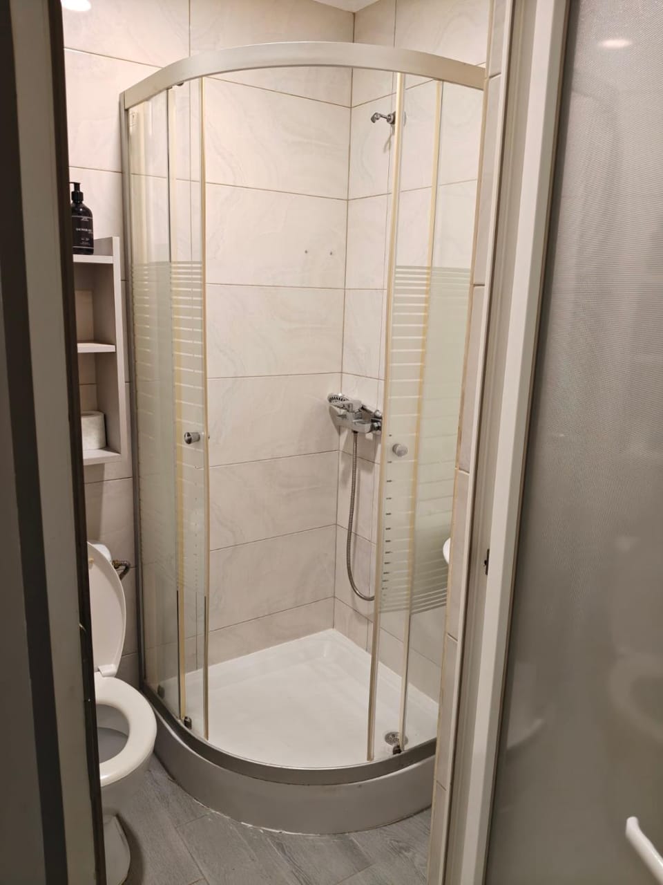 Покращена студія біля Кобилянської Apartment in Ukraine