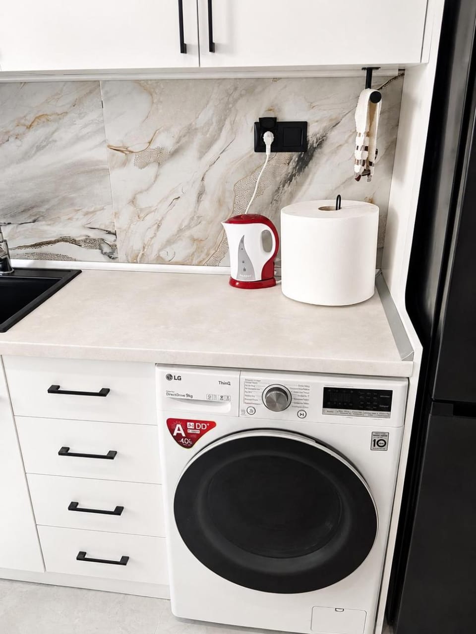 Coffee/tea facilities, Kitchen or kitchenette, washing machine