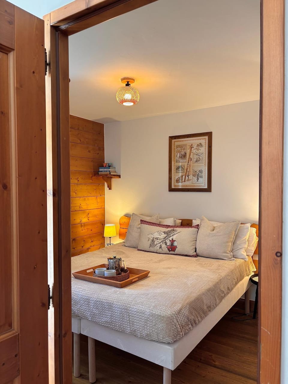 Bed, Coffee/tea facilities, Photo of the whole room, Bedroom, wardrobe