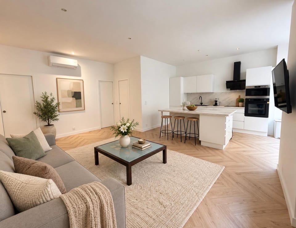 Communal lounge/ TV room, Kitchen or kitchenette