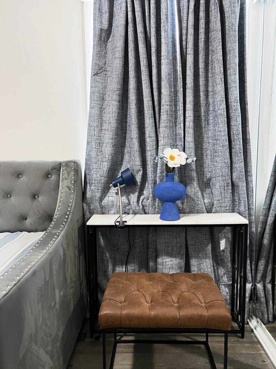 Cozy Corner on Hardy House in Inglewood