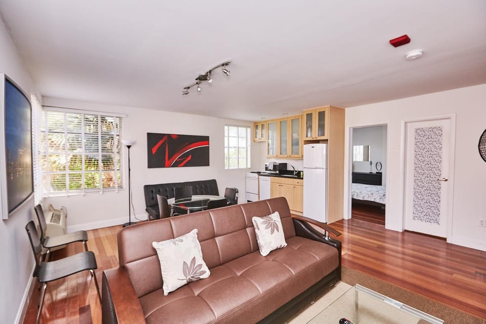 Hudson Apartments Apartment in Flamingo Lummus