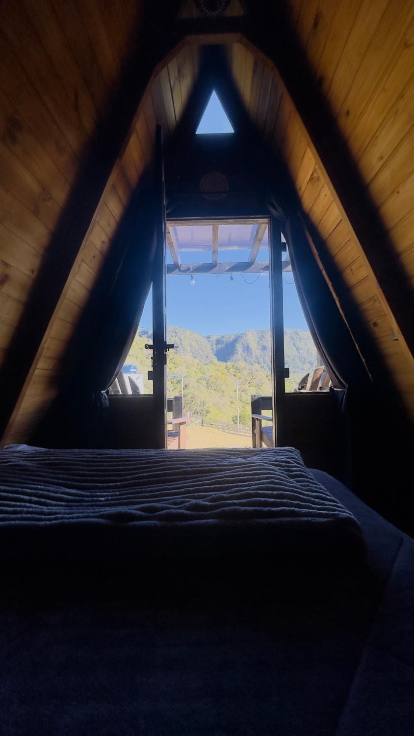 Bed, Natural landscape, View (from property/room), Photo of the whole room, Bedroom, Mountain view