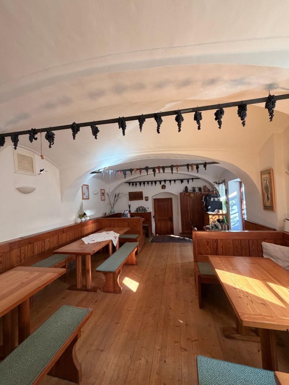 Weingut Alois Gabriel Wind Bed and Breakfast in Austria