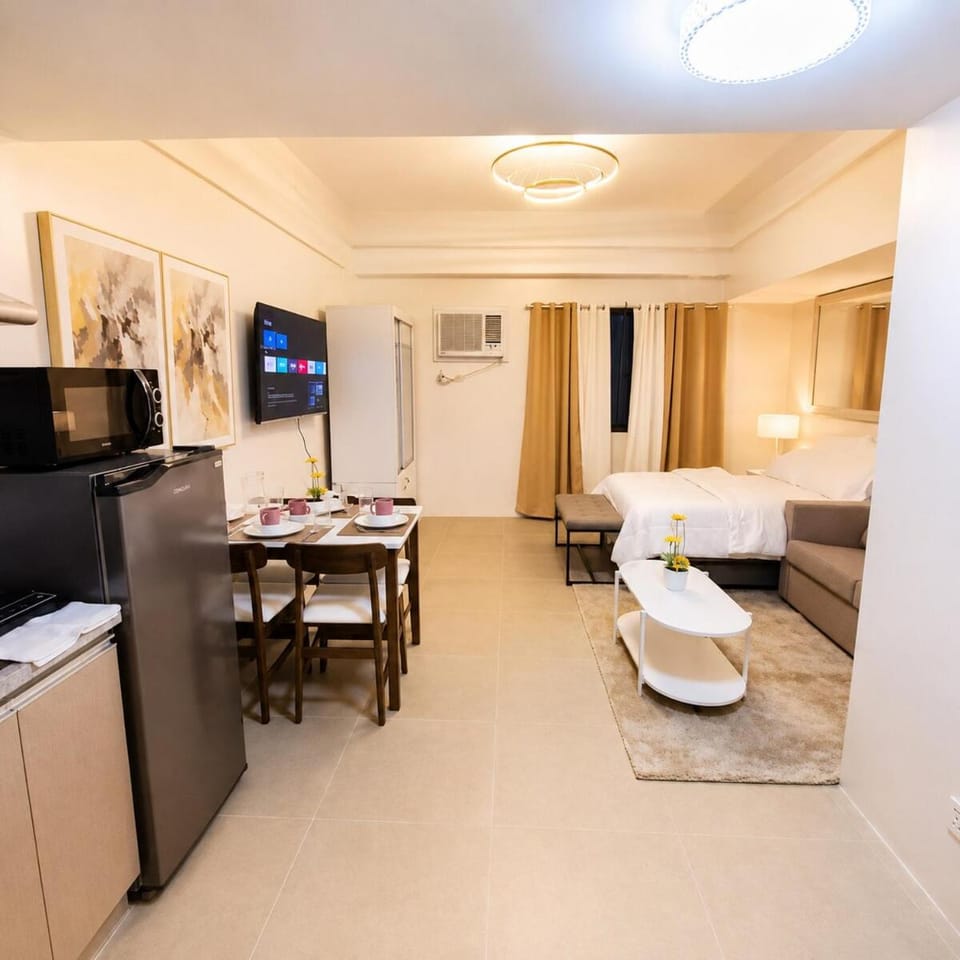 Cozy Comfort Your Home Away From Home Wide Area Apartment hotel in Lapu-Lapu City