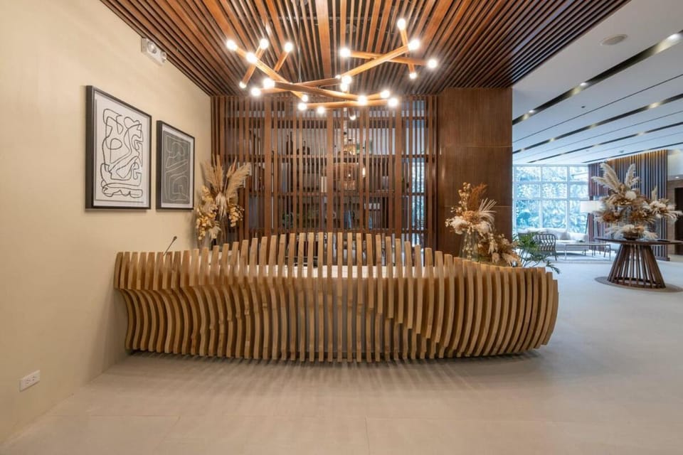 Cozy Comfort Your Home Away From Home Wide Area Apartment hotel in Lapu-Lapu City