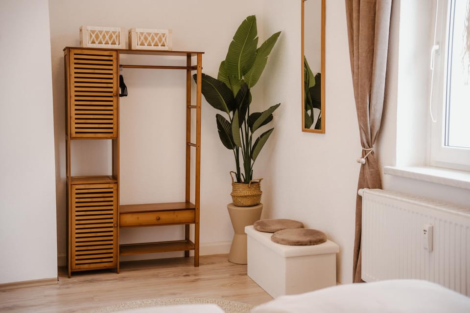 Bedroom, wardrobe