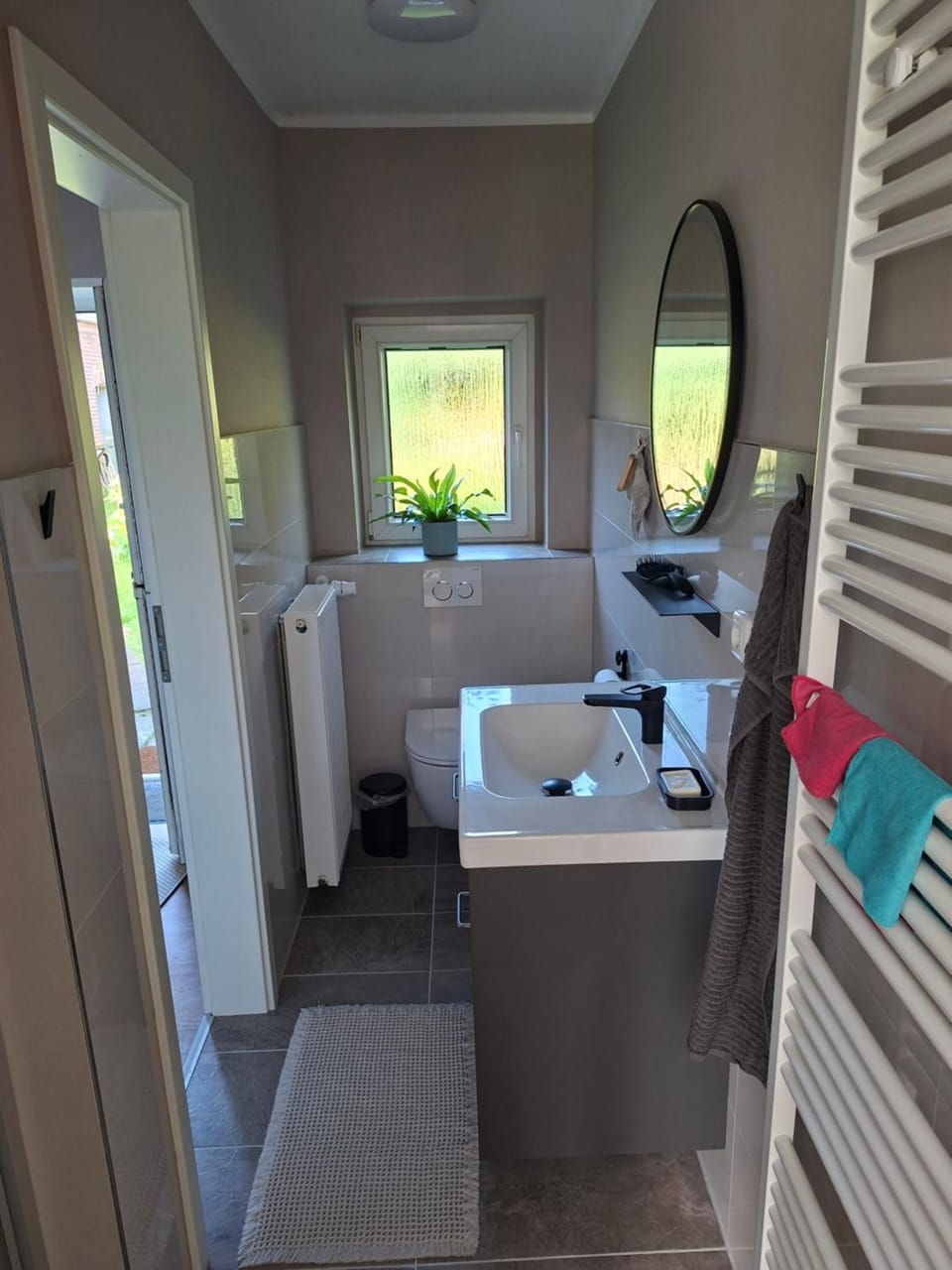 Shower, Bathroom, towels