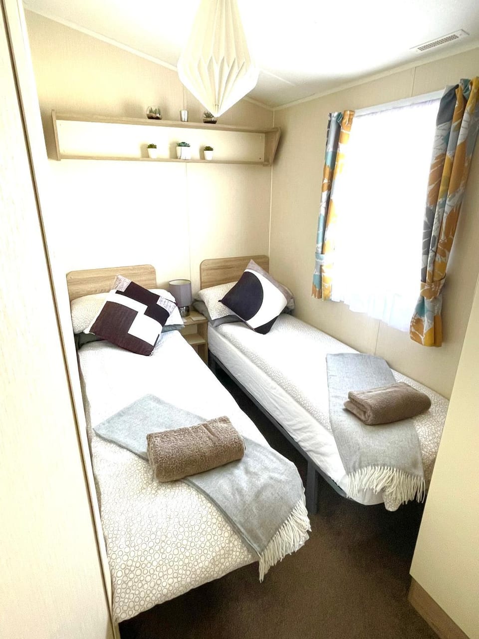 Rosie's Garden Lodge At Seaview Campground/ 
RV Resort in Whitstable